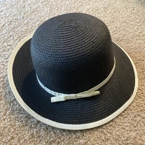 Women’s Black Straw Hat w/ White Bow Vacation Beach Classic